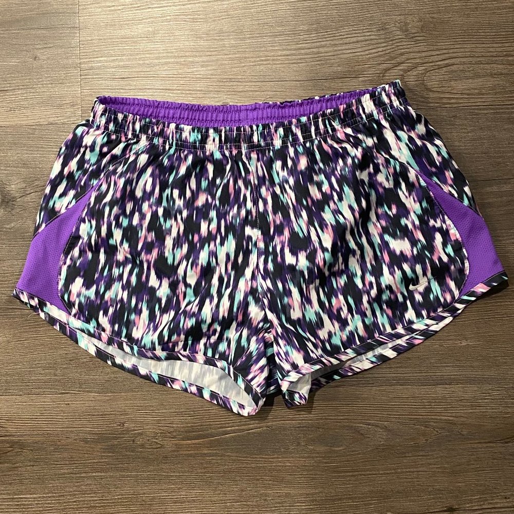 Nike Dri-Fit 5K Tempo Runnig Short
